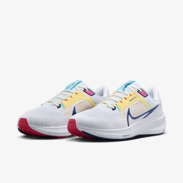  Nike Air Zoom Pegasus 40 Kadın Beyaz Spor Ayakkabı