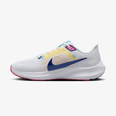  Nike Air Zoom Pegasus 40 Kadın Beyaz Spor Ayakkabı
