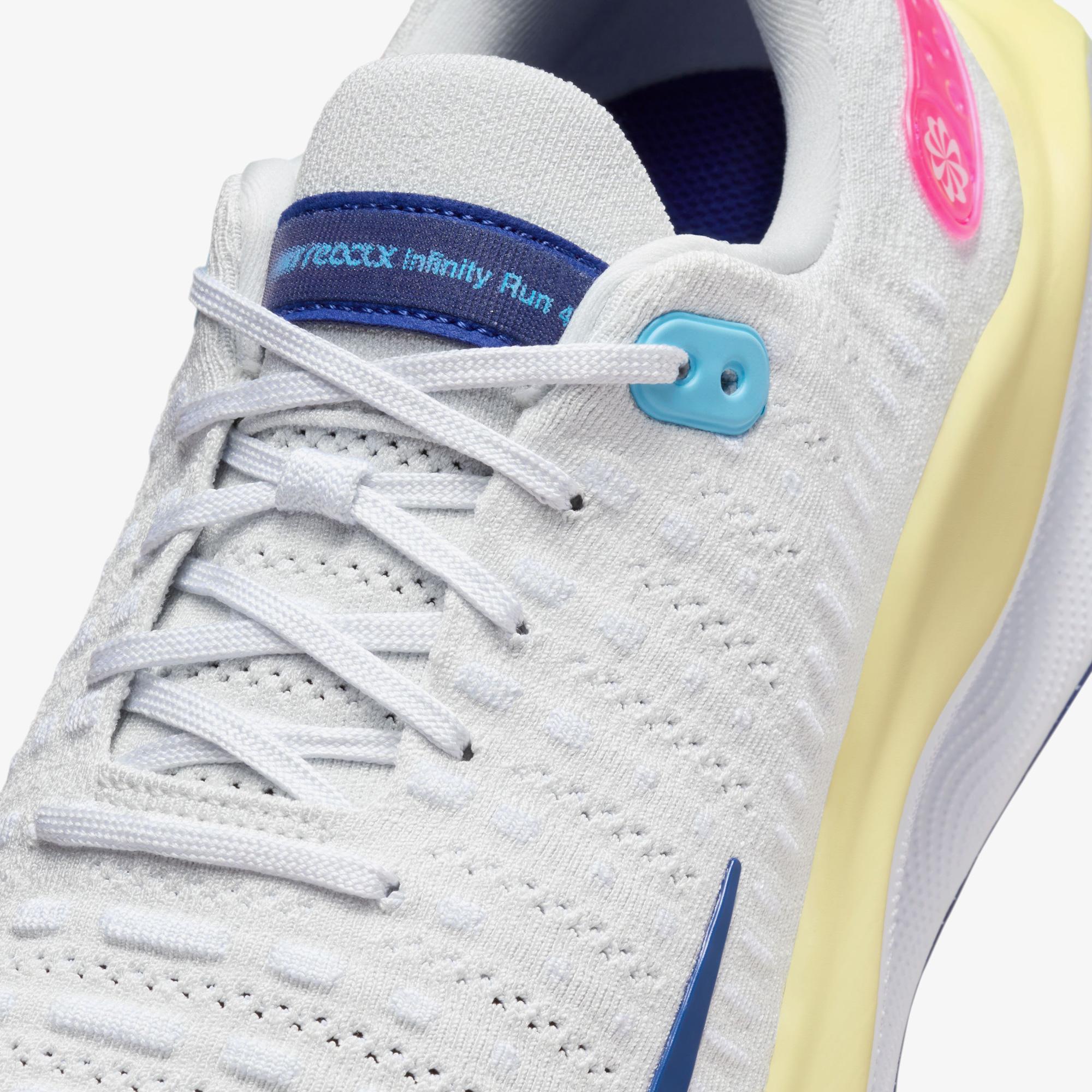 Nike Infinity Run 4 Erkek Gri Spor Ayakkabı