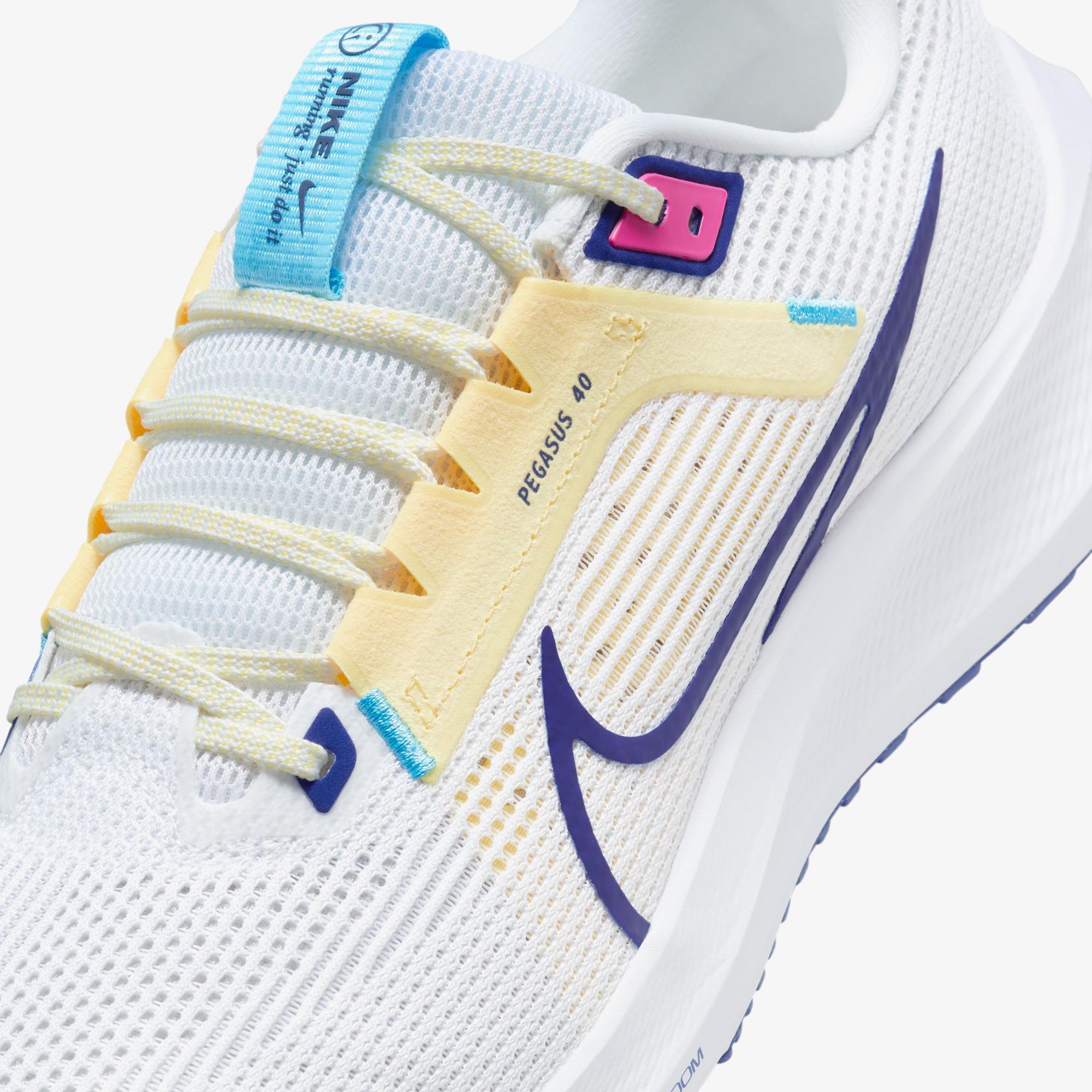 Nike Pegasus 40 Erkek Beyaz Spor Ayakkabı