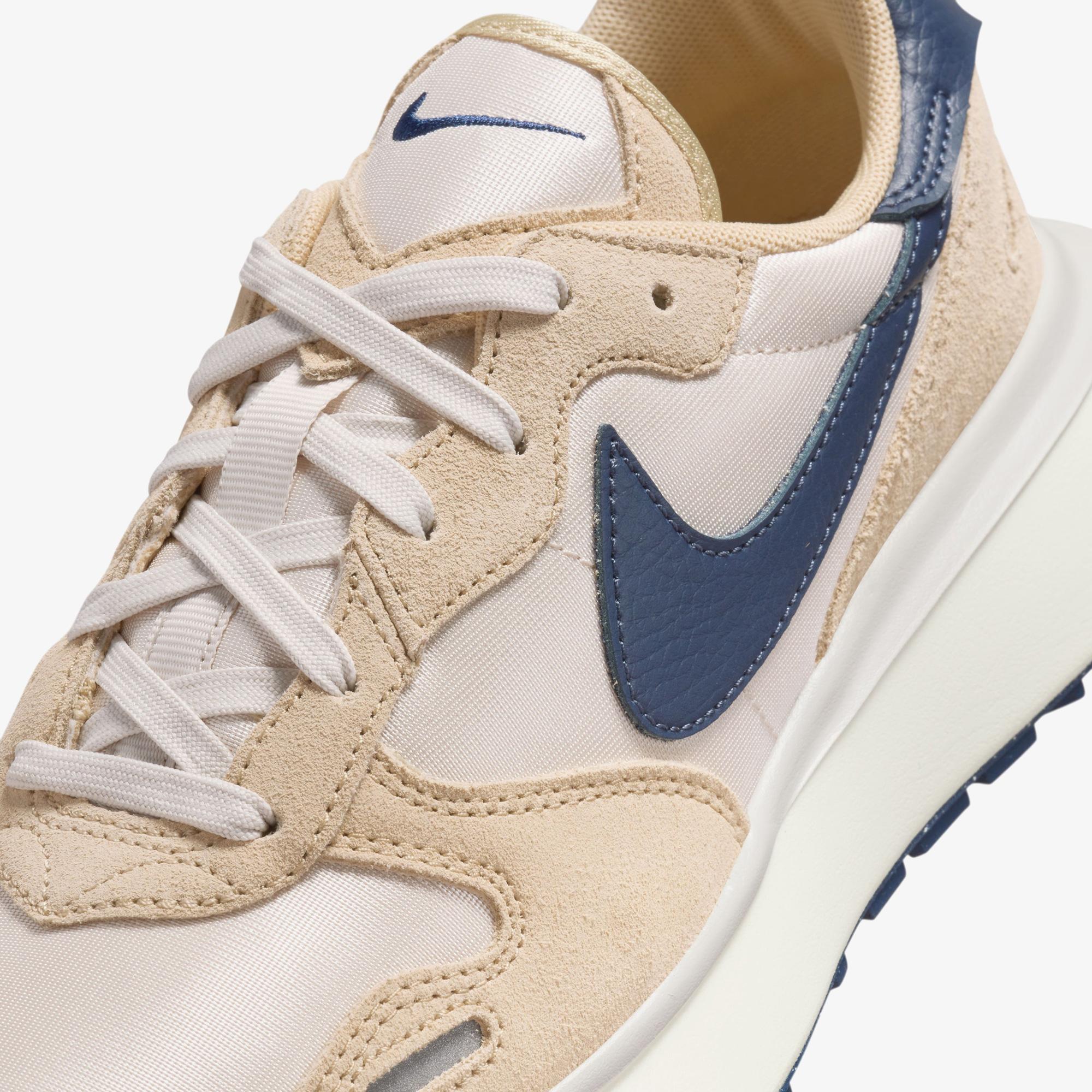 Nike Phoenix Waffle Kadın Krem Rengi Spor Ayakkabı