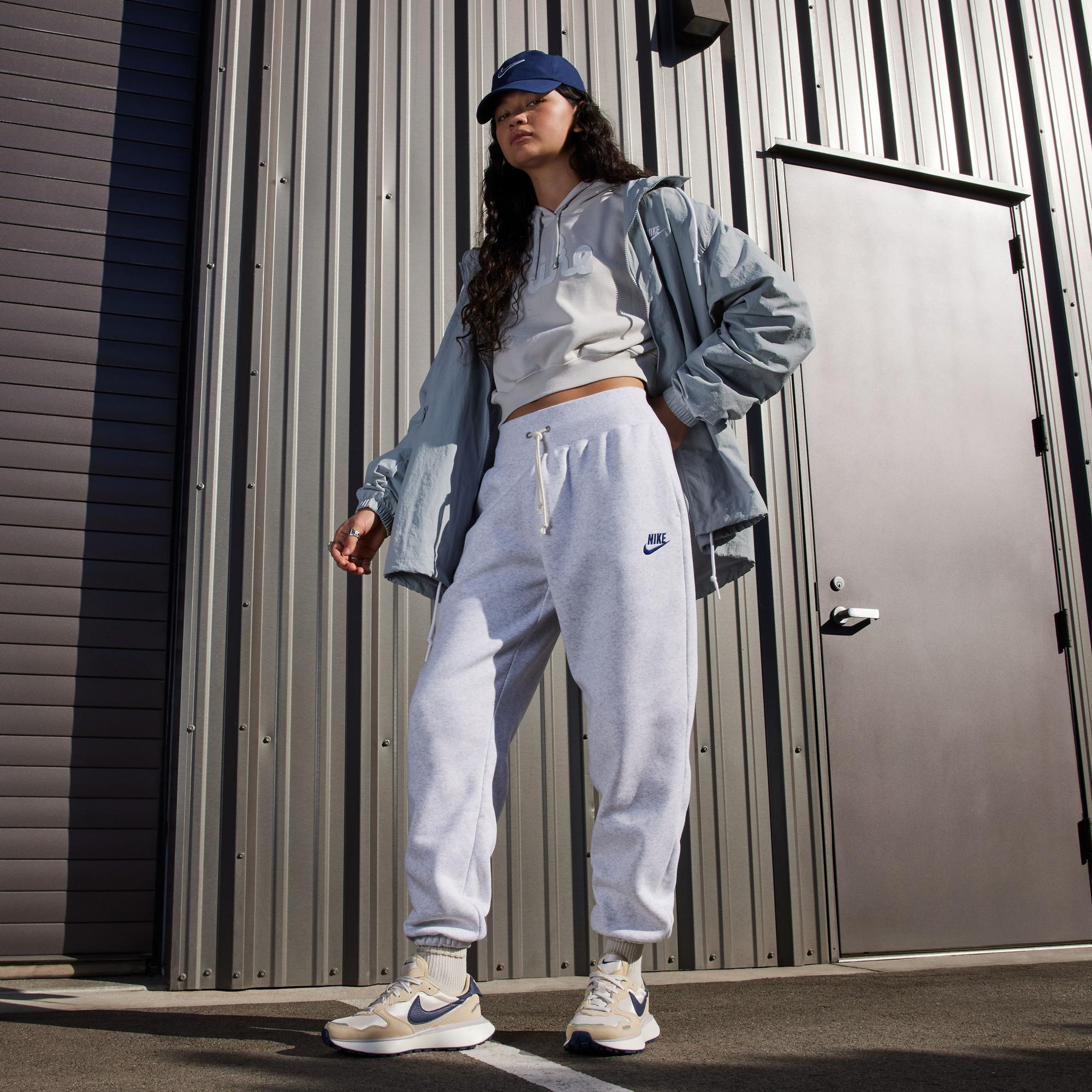 Nike Phoenix Waffle Kadın Krem Rengi Spor Ayakkabı