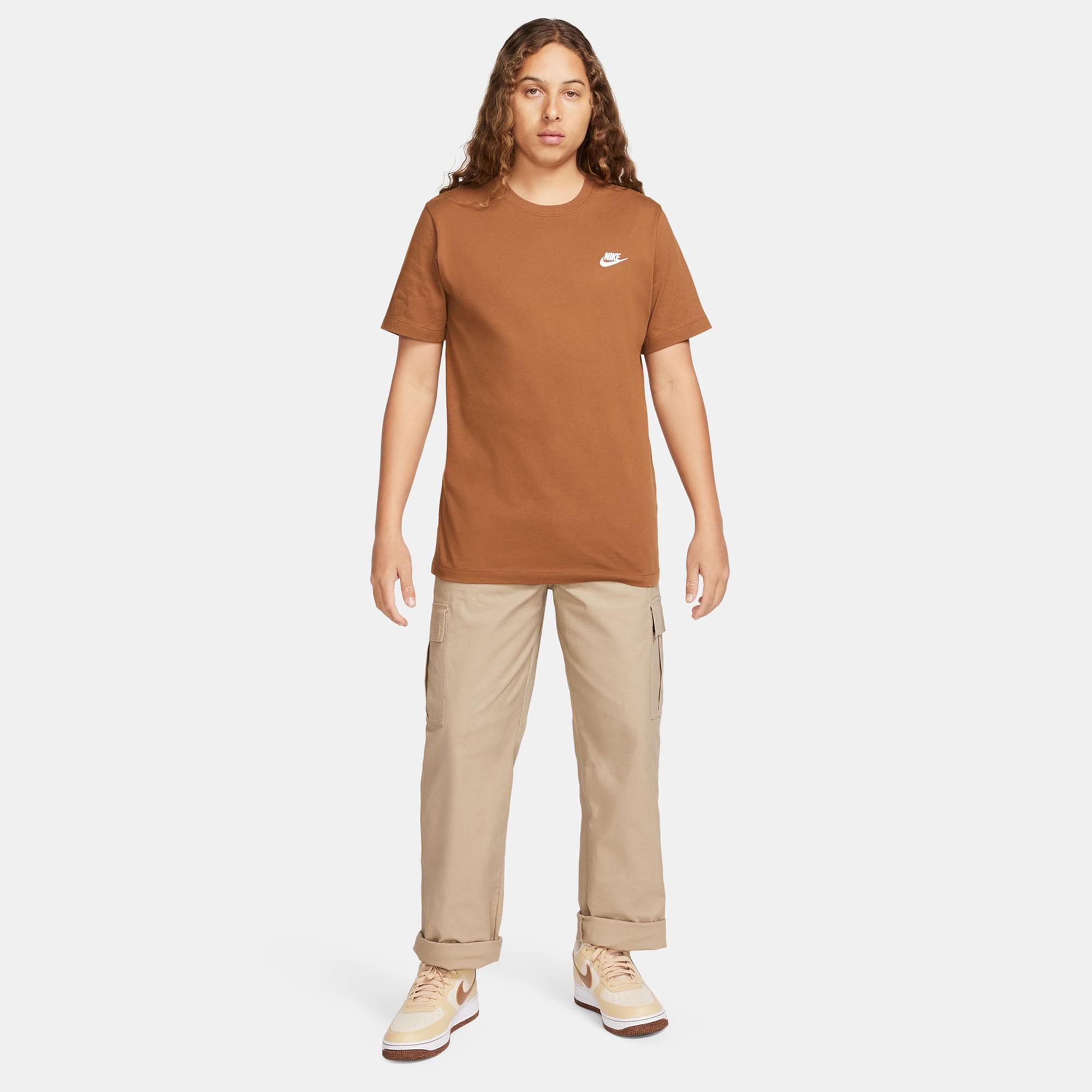 Nike Sportswear Club Erkek Kahverengi T-Shirt