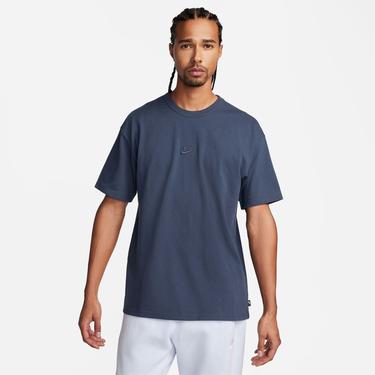  Nike Sportswear Premium Essentials Erkek Mavi T-Shirt