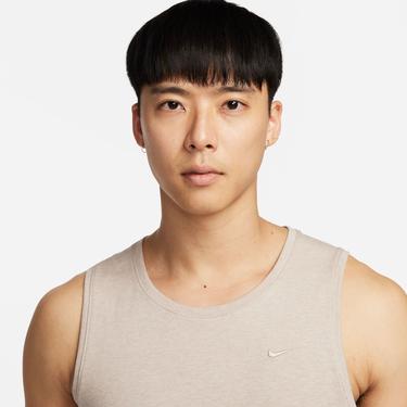  Nike Dri-Fit Primary Erkek Haki Kolsuz T-Shirt