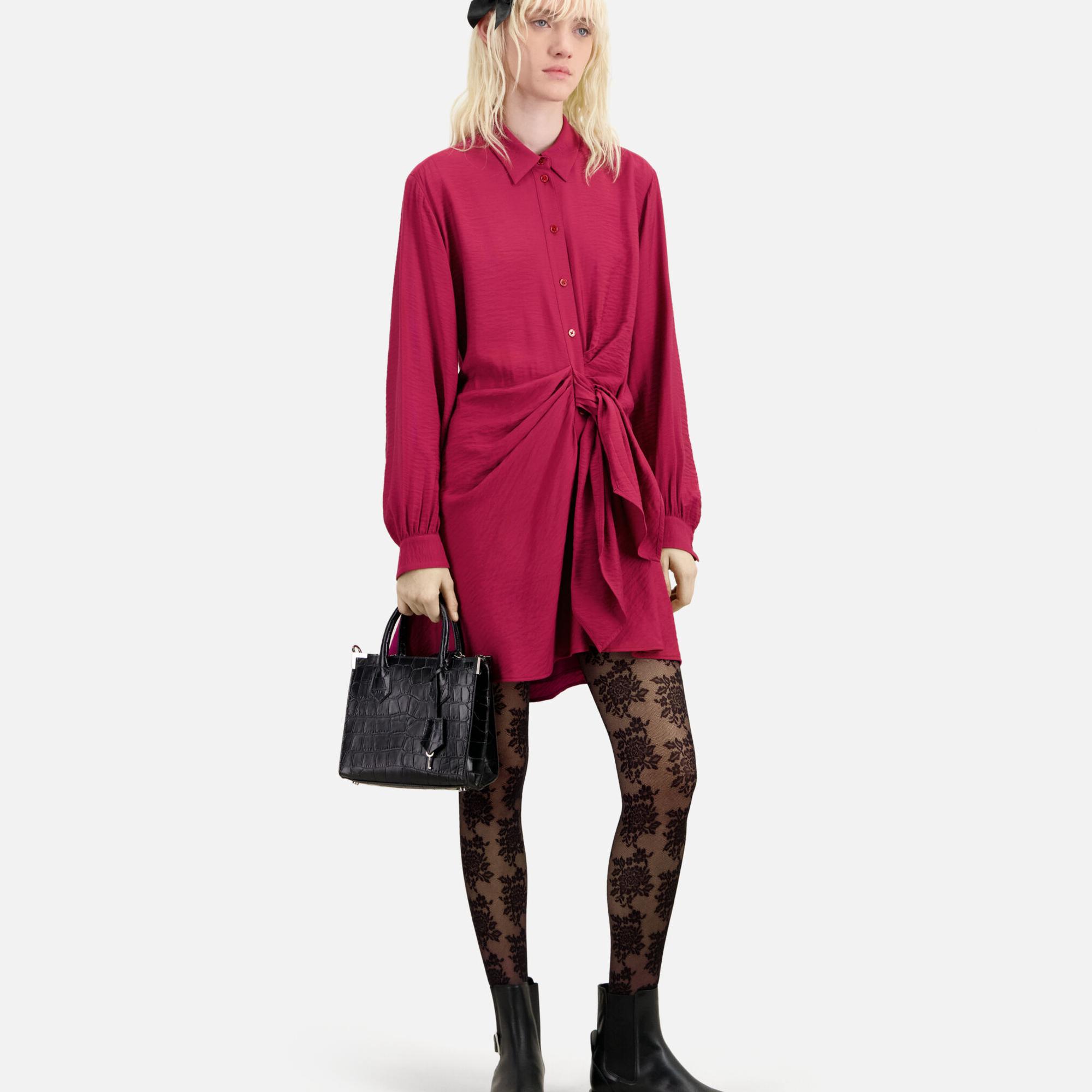 KADIN KIRMIZI ELBİSE