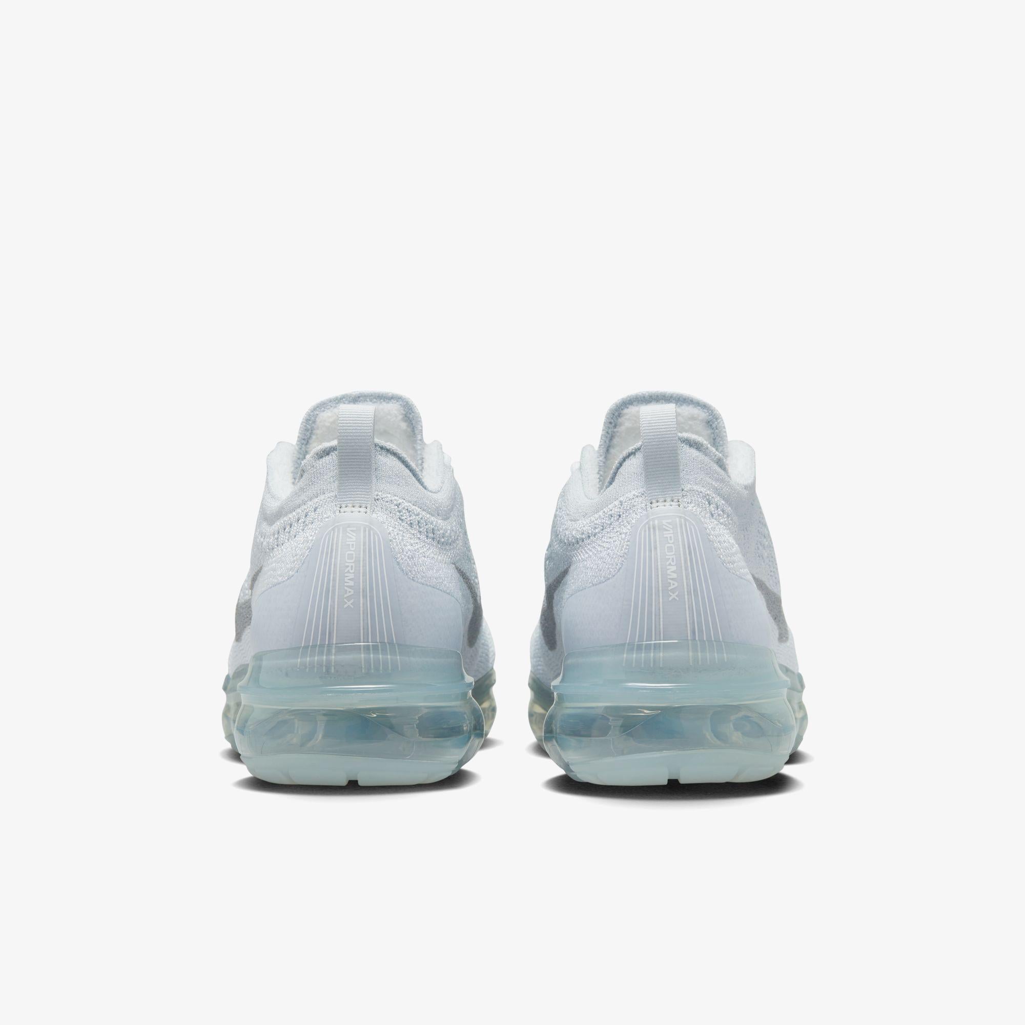 Nike Air VaporMax 2023 Flyknit Erkek Gri Spor Ayakkabı