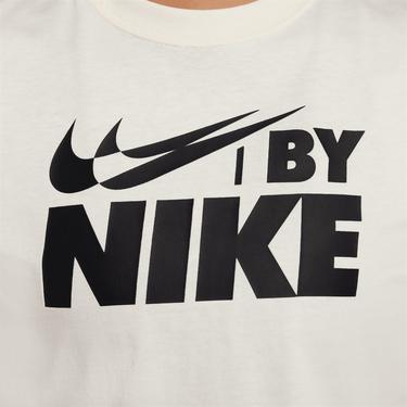  Nike Sportswear Crop Kadın Krem Rengi T-Shirt