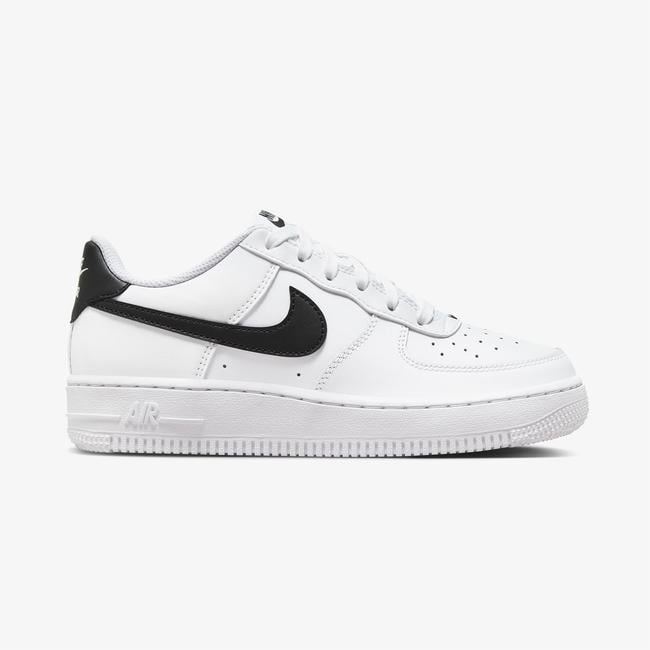  Nike Air Force 1 Beyaz Spor Ayakkabı