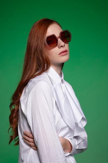  Okkia Emma Big Hexagonal Güneş Gözlüğü
Havana Pembesi