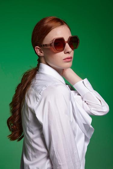  Okkia Emma Big Hexagonal Güneş Gözlüğü
Havana Pembesi