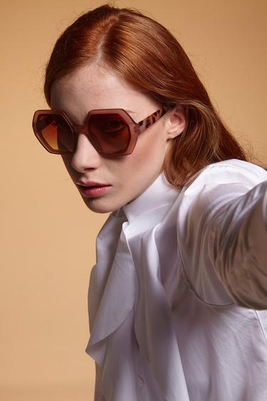  Okkia Emma Big Hexagonal Güneş Gözlüğü
Havana Pembesi