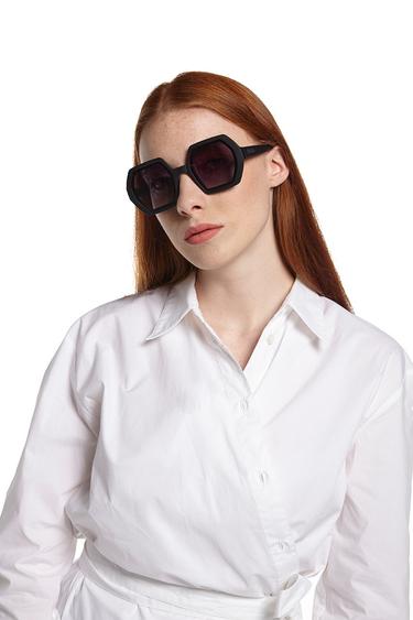  Okkia Emma Big Hexagonal Unisex Güneş Gözlüğü
Siyah