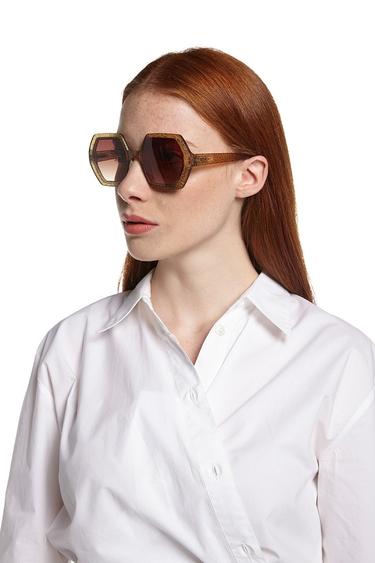  Okkia Emma Big Hexagonal Güneş Gözlüğü
Gold
