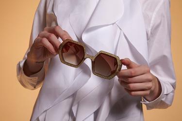  Okkia Emma Big Hexagonal Güneş Gözlüğü
Gold