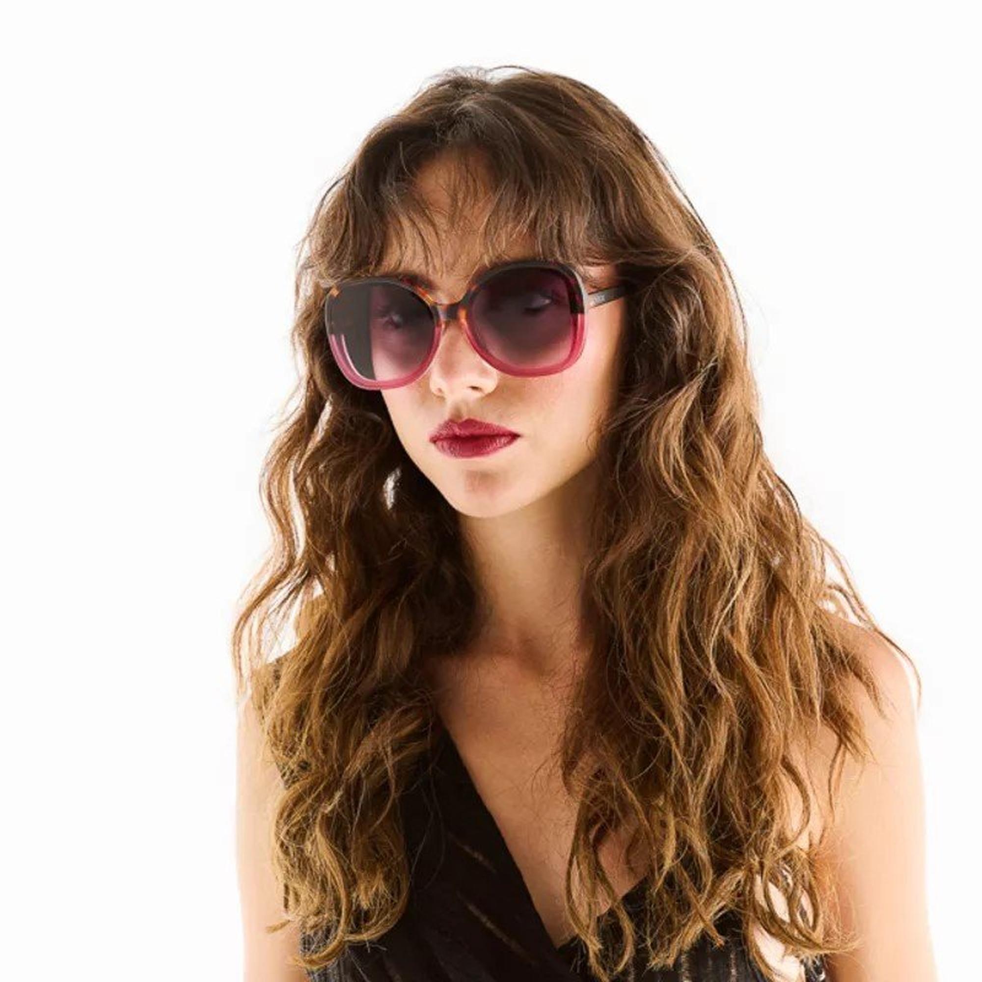 Okkia Anna Butterfly Güneş Gözlüğü
Havana Pembesi