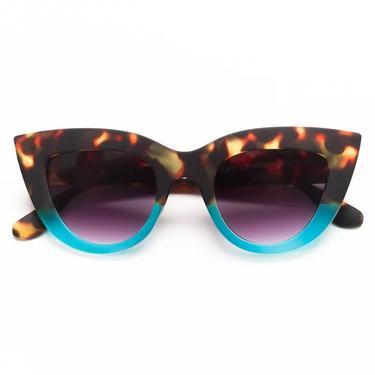  Okkia Claudia Big Cat Güneş Gözlüğü
Havana Mavisi