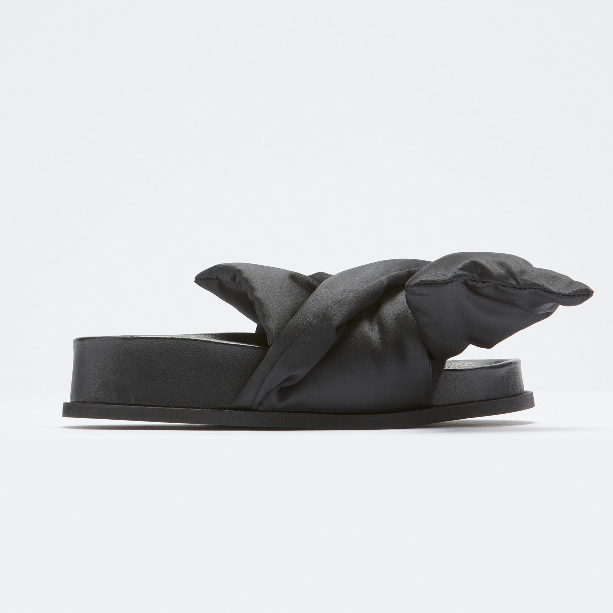 No. 21 Kadın Siyah Terlik