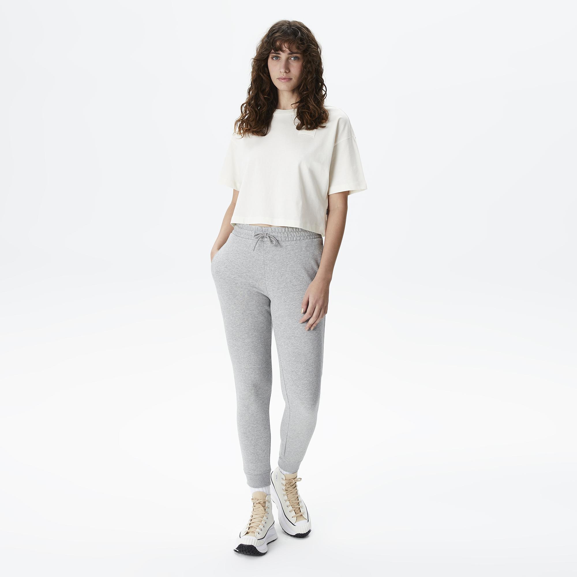 Converse Chuck Taylor Embro Boxy Kadın Beyaz T-Shirt