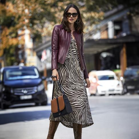  Deundria Kadın Fit Panelli Deri Ceket