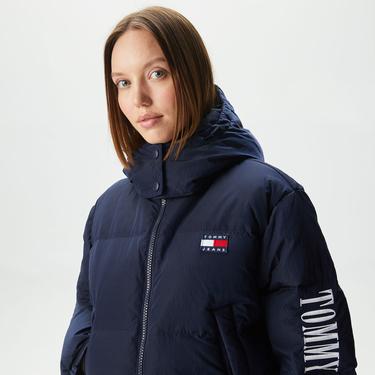  Tommy Jeans Alaska Archive Flag Kadın Lacivert Mont