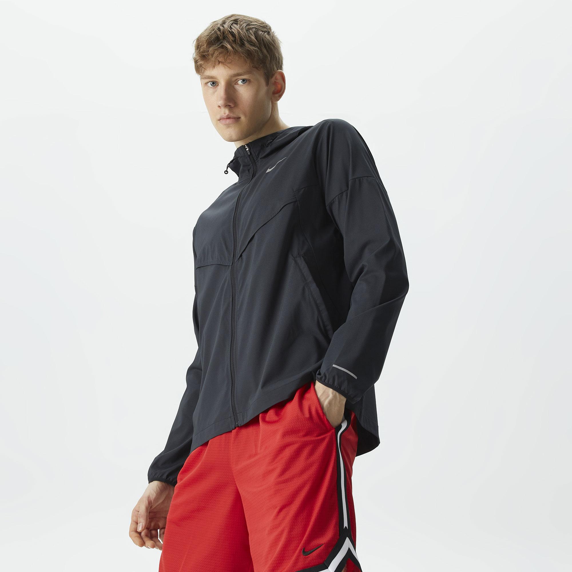 Nike Light Windrunner Erkek Siyah Ceket