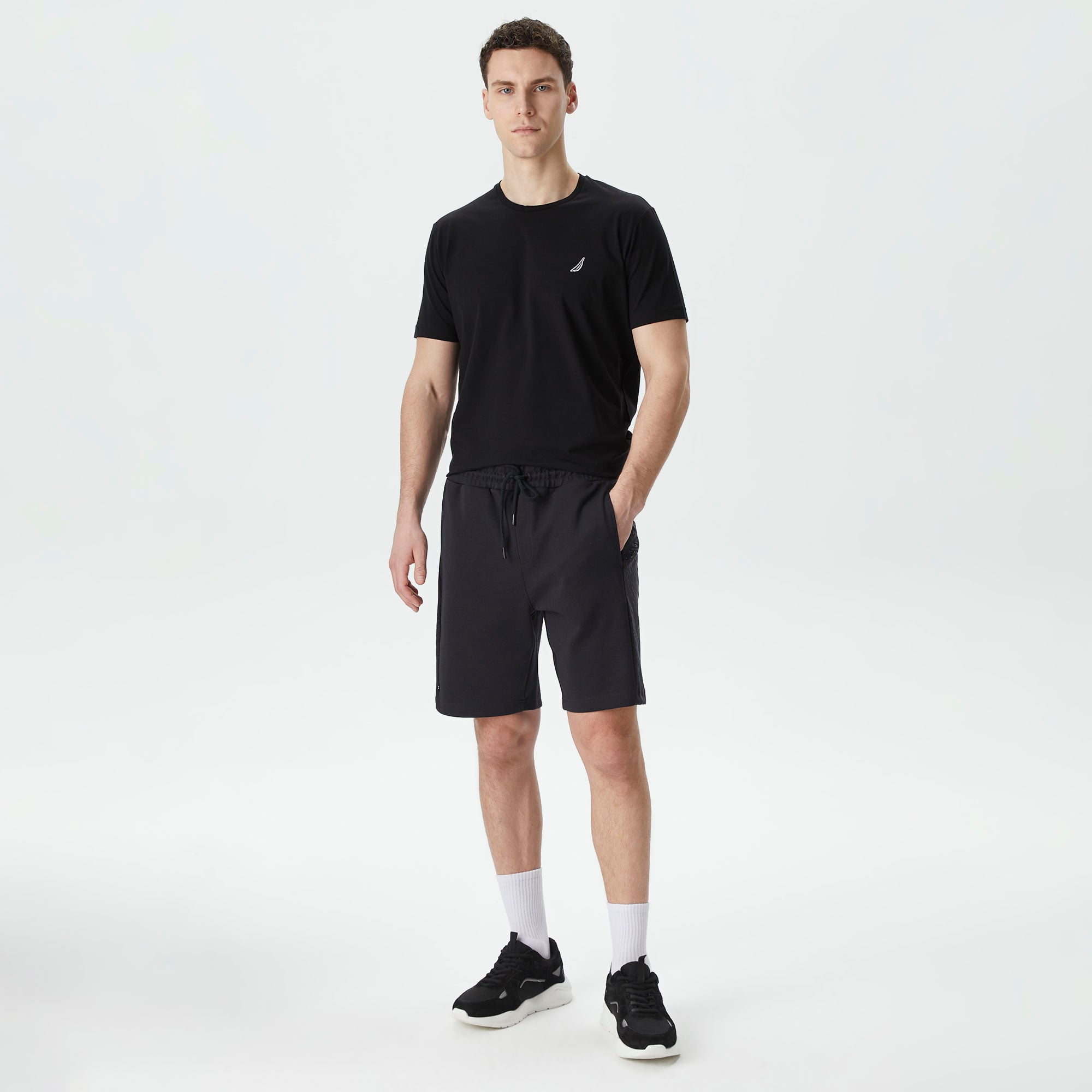  Nautica Erkek Siyah Standart Fit Şort