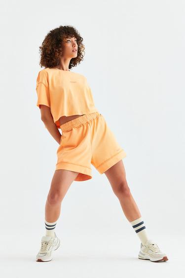  Rockupy Kadın Lara Turuncu Crop Tshirt