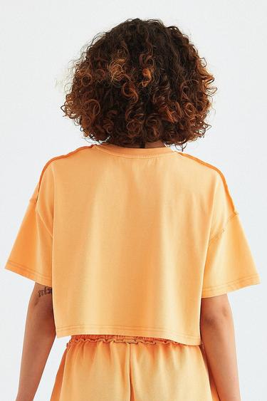  Rockupy Kadın Lara Turuncu Crop Tshirt