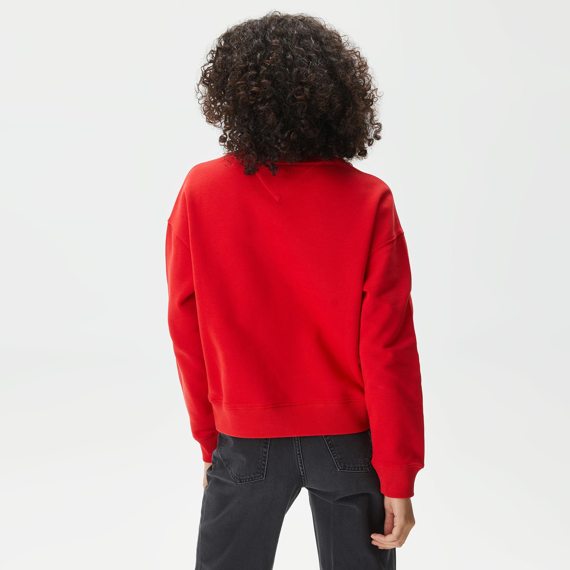 Tommy Jeans Badge Crew Kadın Kırmızı Sweatshirt