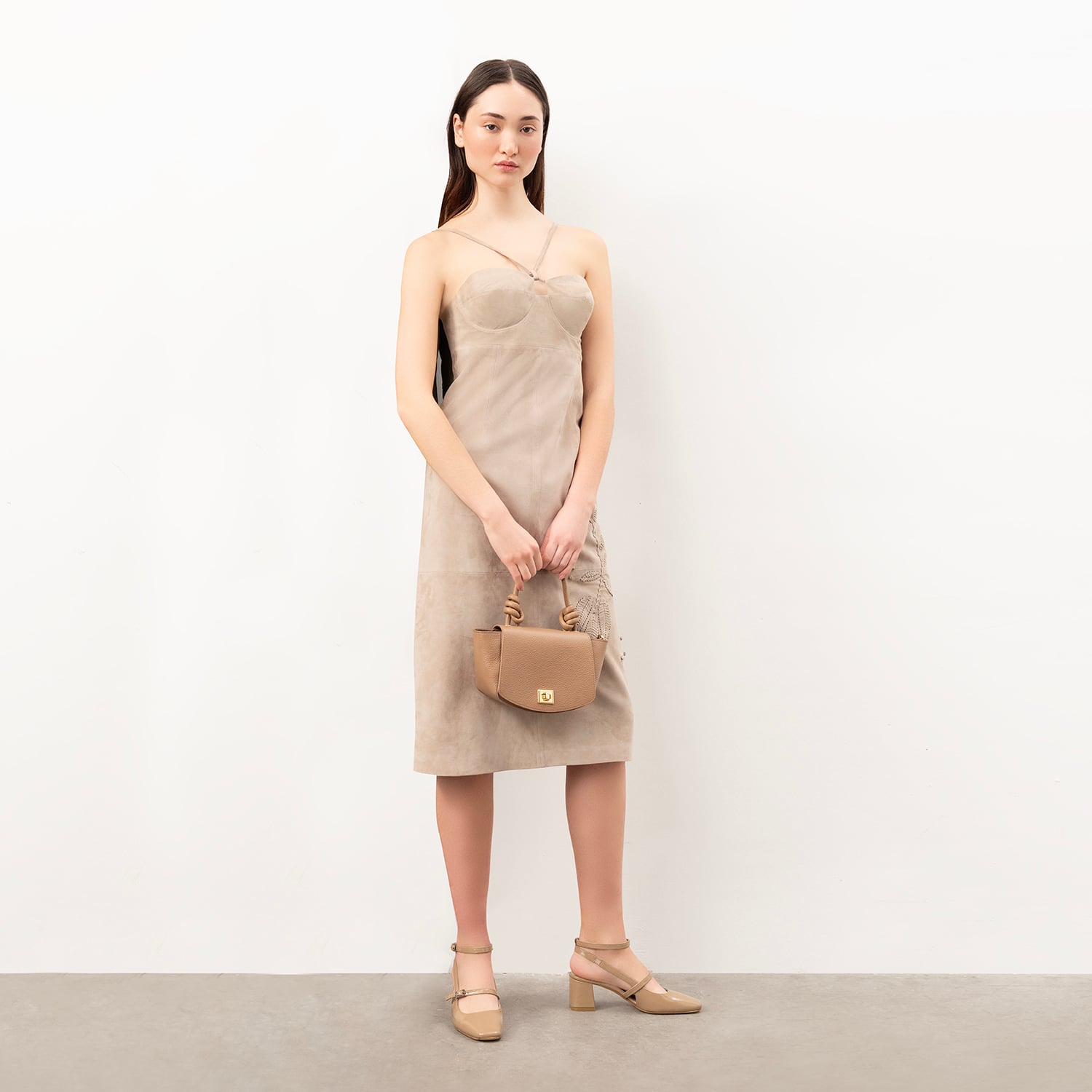  Verona Bej Kadın Nakışlı Süet Deri Elbise