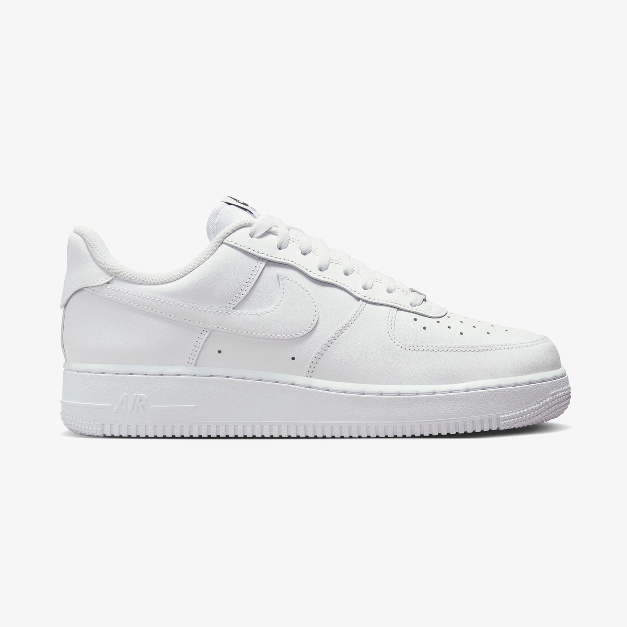 Nike Air Force 1 '07 EasyOn Erkek Beyaz Spor Ayakkabı