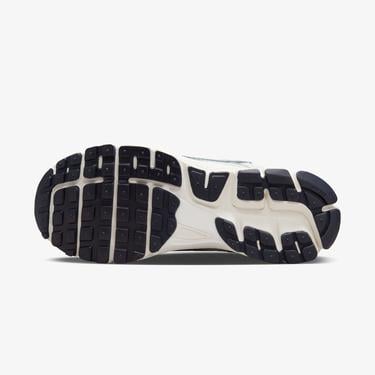  Nike Zoom Vomero 5 Kadın Gri Spor Ayakkabı