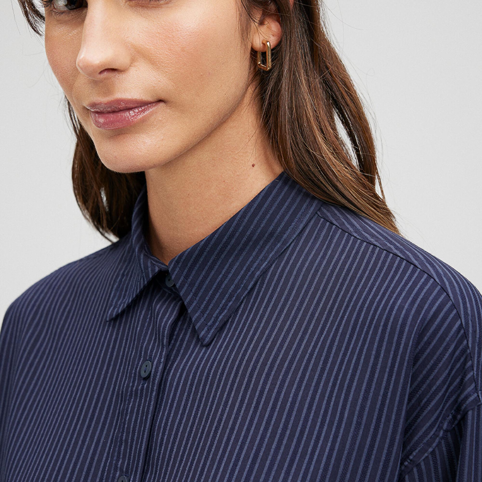 Mavi Çizgili Lacivert Gömlek Oversize / Geniş Kesim 1210878-83699