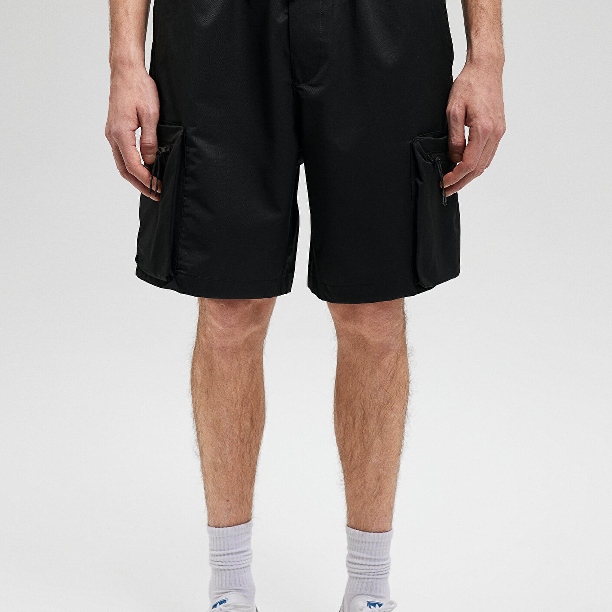 Mavi Siyah Kargo Şort 0410211-900