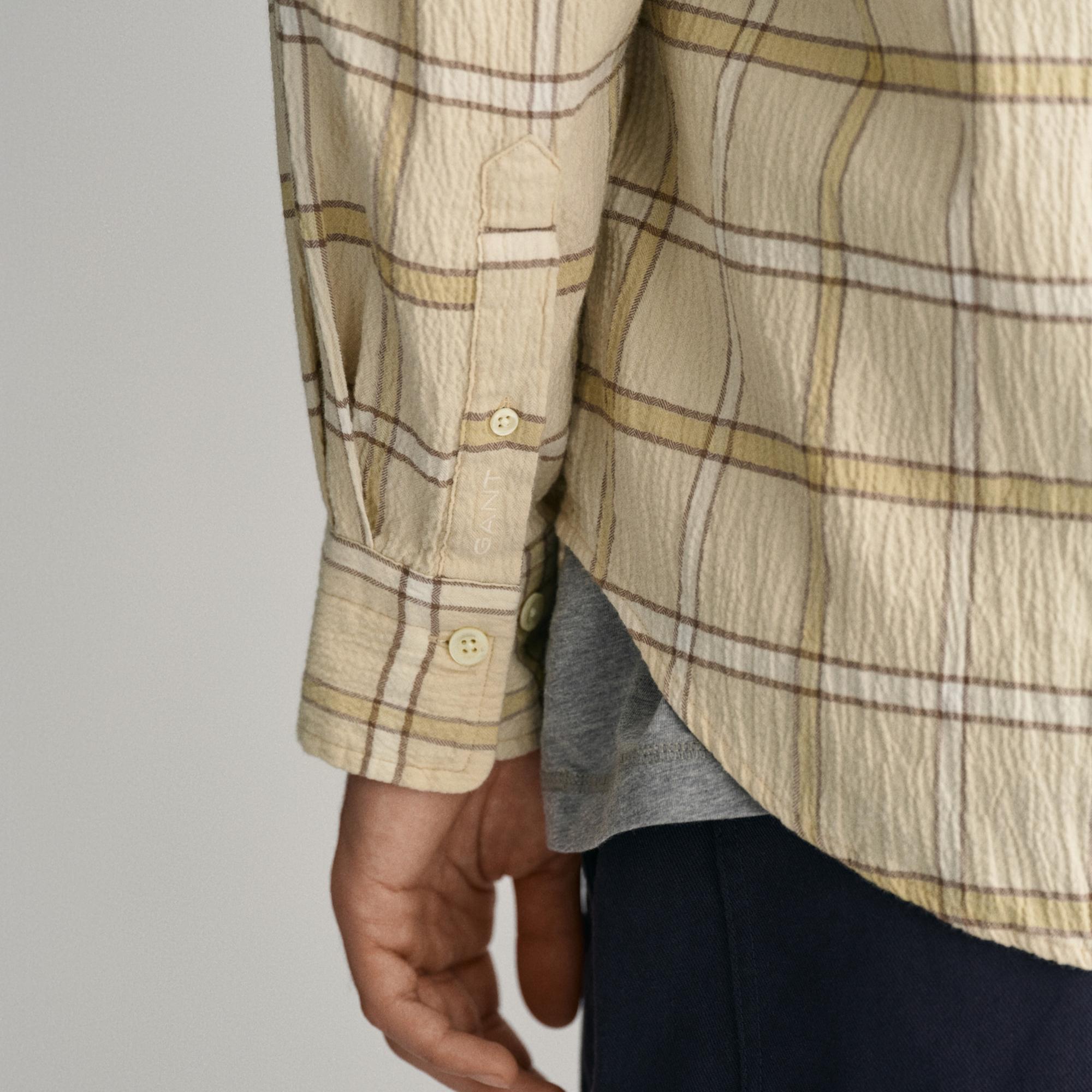 GANT Erkek Bej Oversize Fit Klasik Yaka Kareli Gömlek