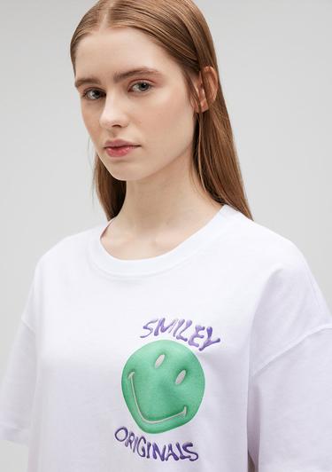  Mavi Smiley Originals Baskılı Beyaz Tişört Loose Fit / Bol Rahat Kesim 1612433-620