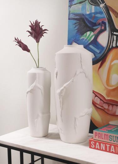  The Mia Licia Seramik Vazo Beyaz 19x19x48 cm