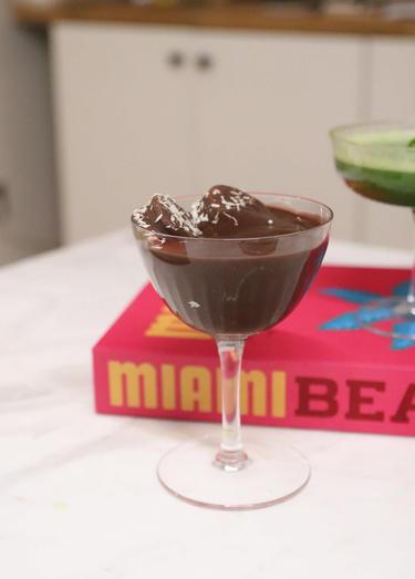  The Mia Ayaklı Cam Dondurma Kasesi 10x14 cm