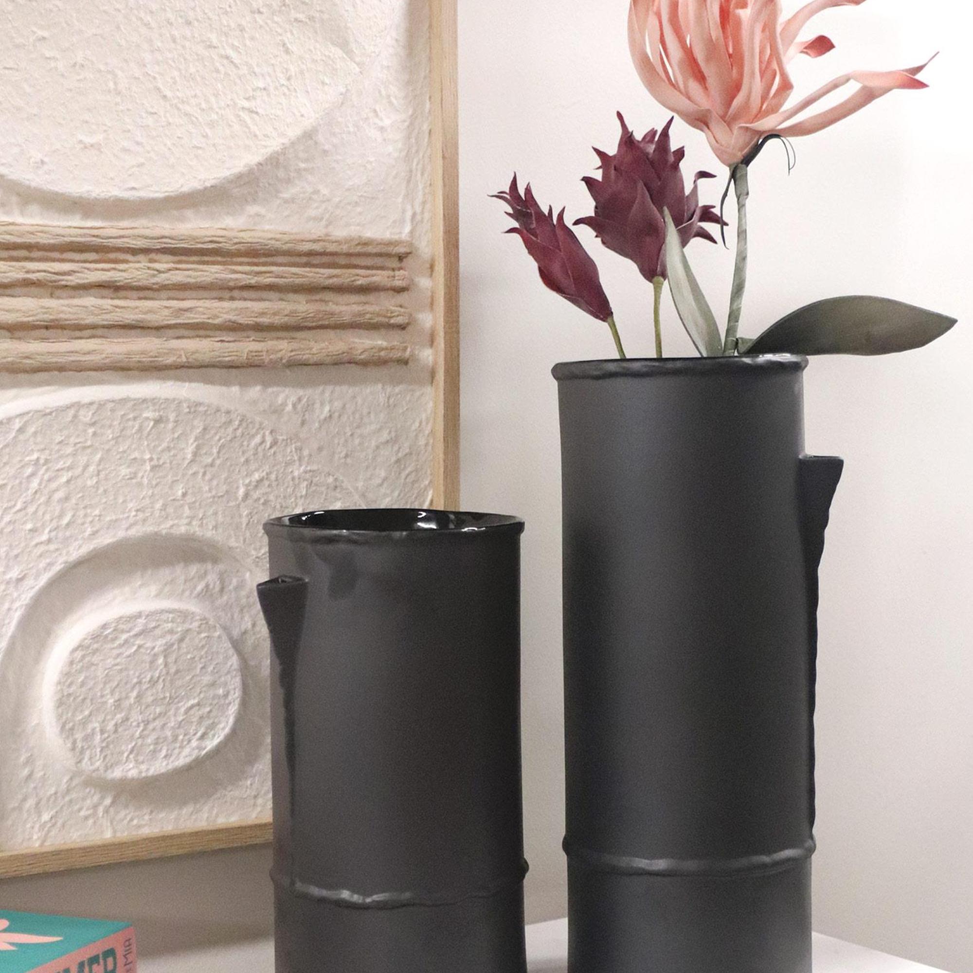 The Mia Licia Seramik Vazo Siyah 19x16x31 cm