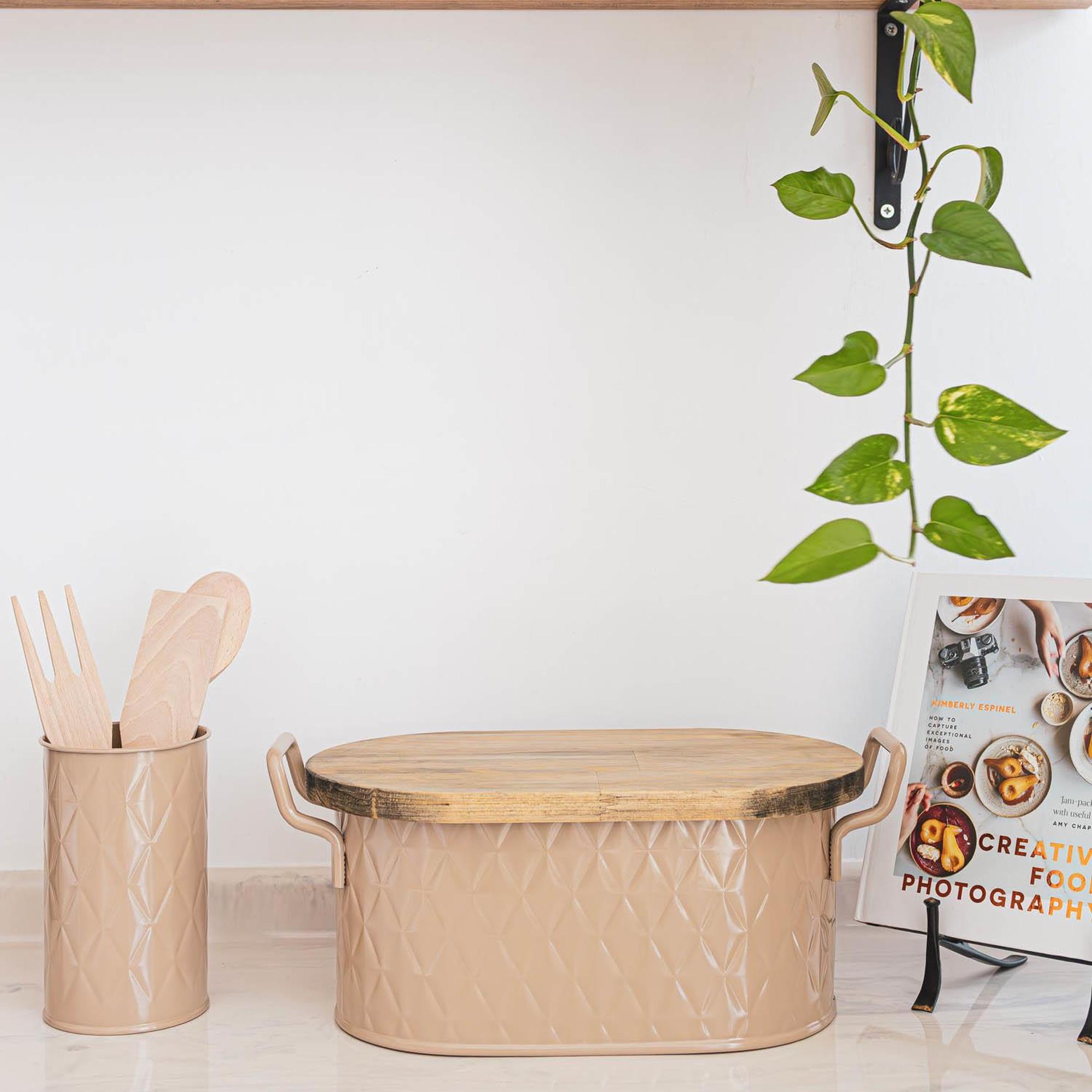 The Mia Prizma Ekmek Saklama Kabı Karamel 40x22x18 cm