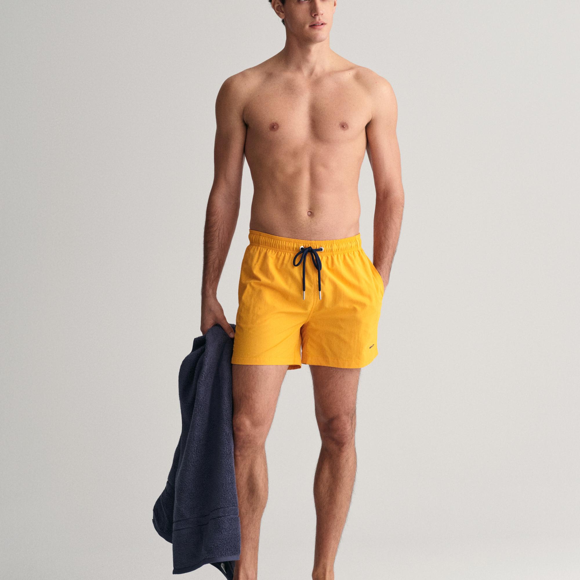 GANT Erkek Sarı Regular Fit Mayo Şort