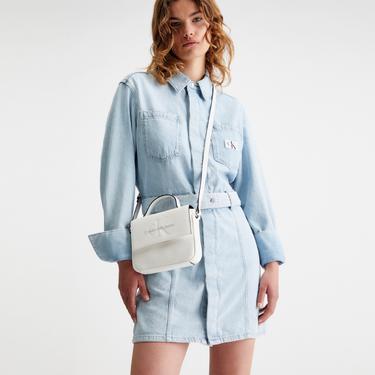  Calvin Klein Jeans Sculpted Kadın Beyaz Omuz Çantası