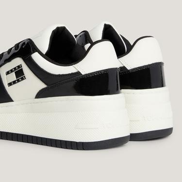  Tommy Hilfiger Kadın Beyaz Sneaker