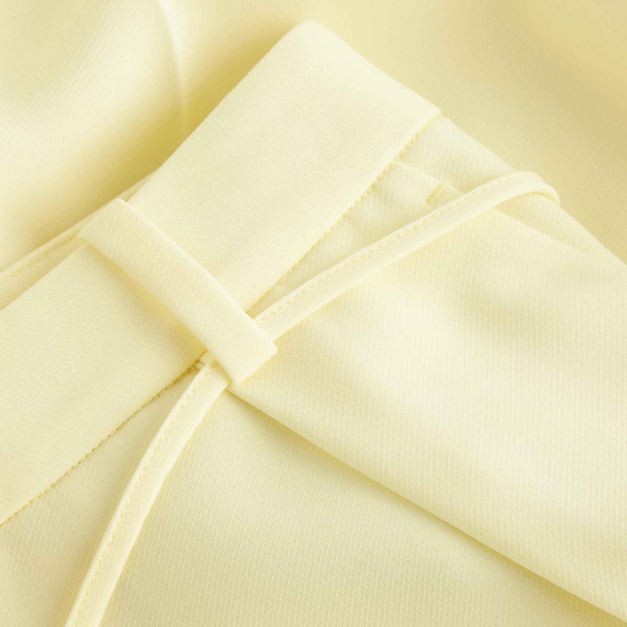 Calvin Klein Premium Essentials Kadın Sarı Şort