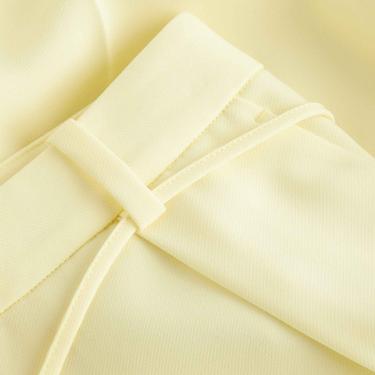  Calvin Klein Premium Essentials Kadın Sarı Şort