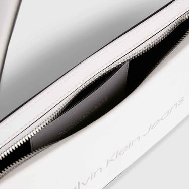  Calvin Klein Kadın Beyaz Çanta