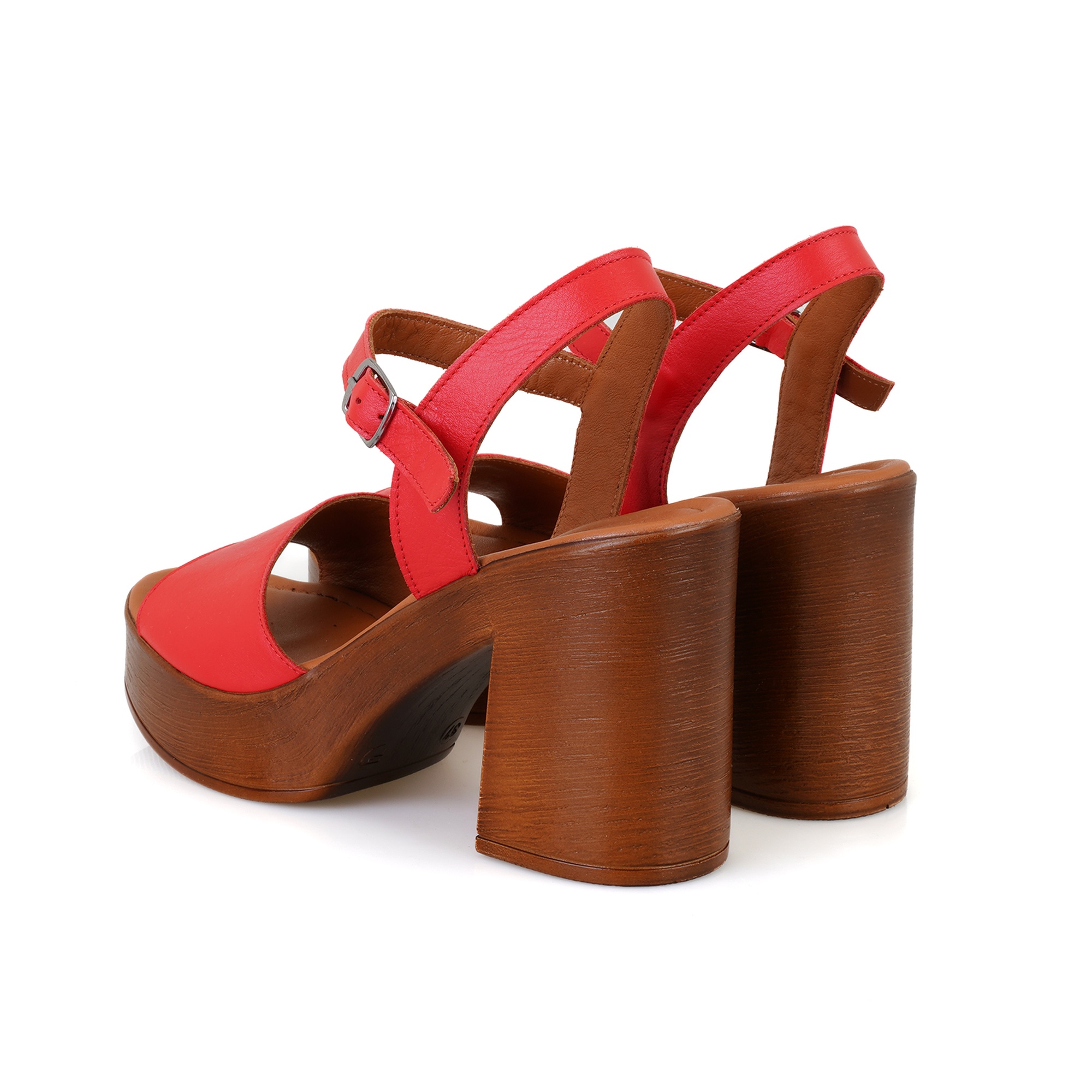 Kadın Kırmızı Ayarlanabilir Tokalı Topuklu Deri Sandalet