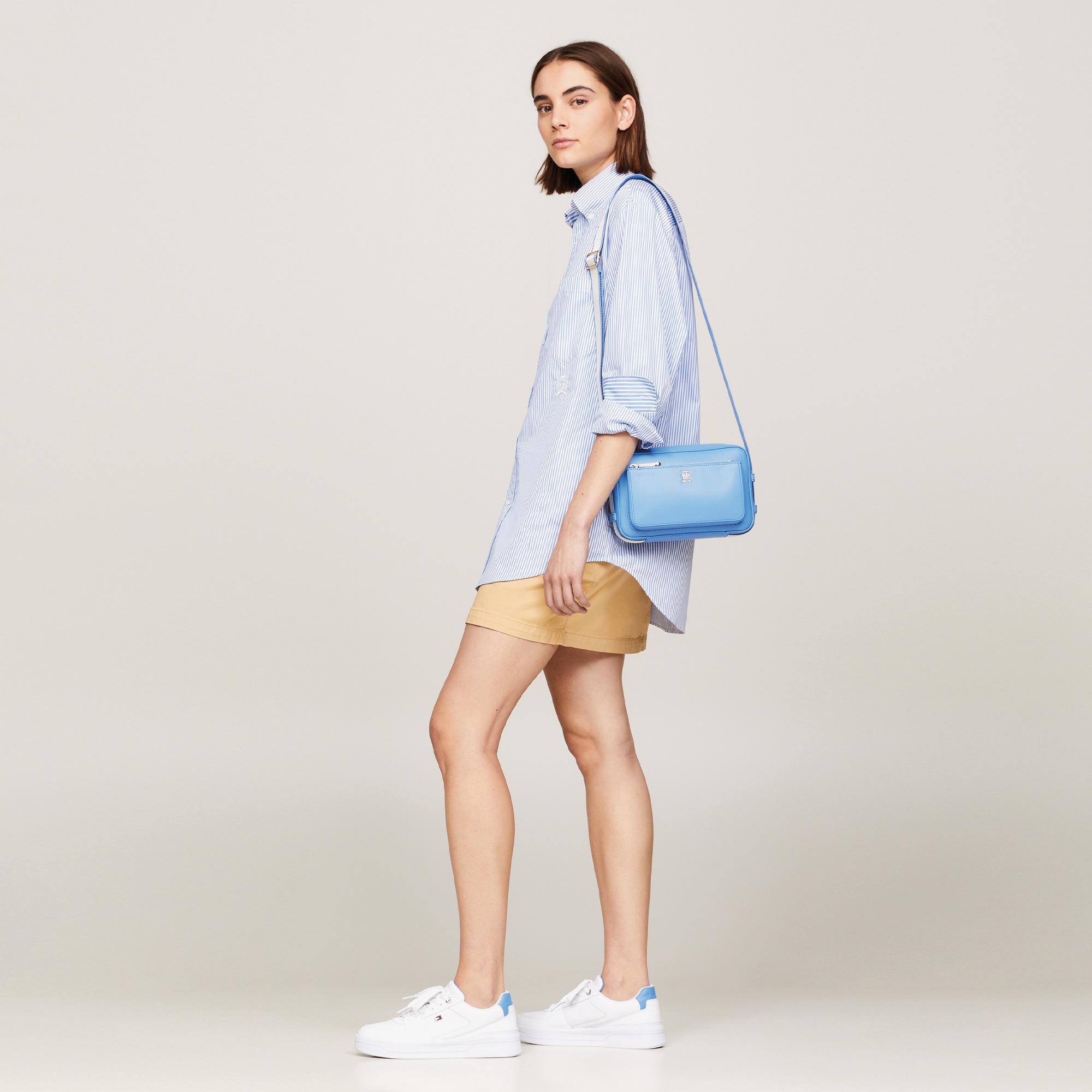 Tommy Hilfiger Iconic Camera Kadın Mavi Omuz Çantası