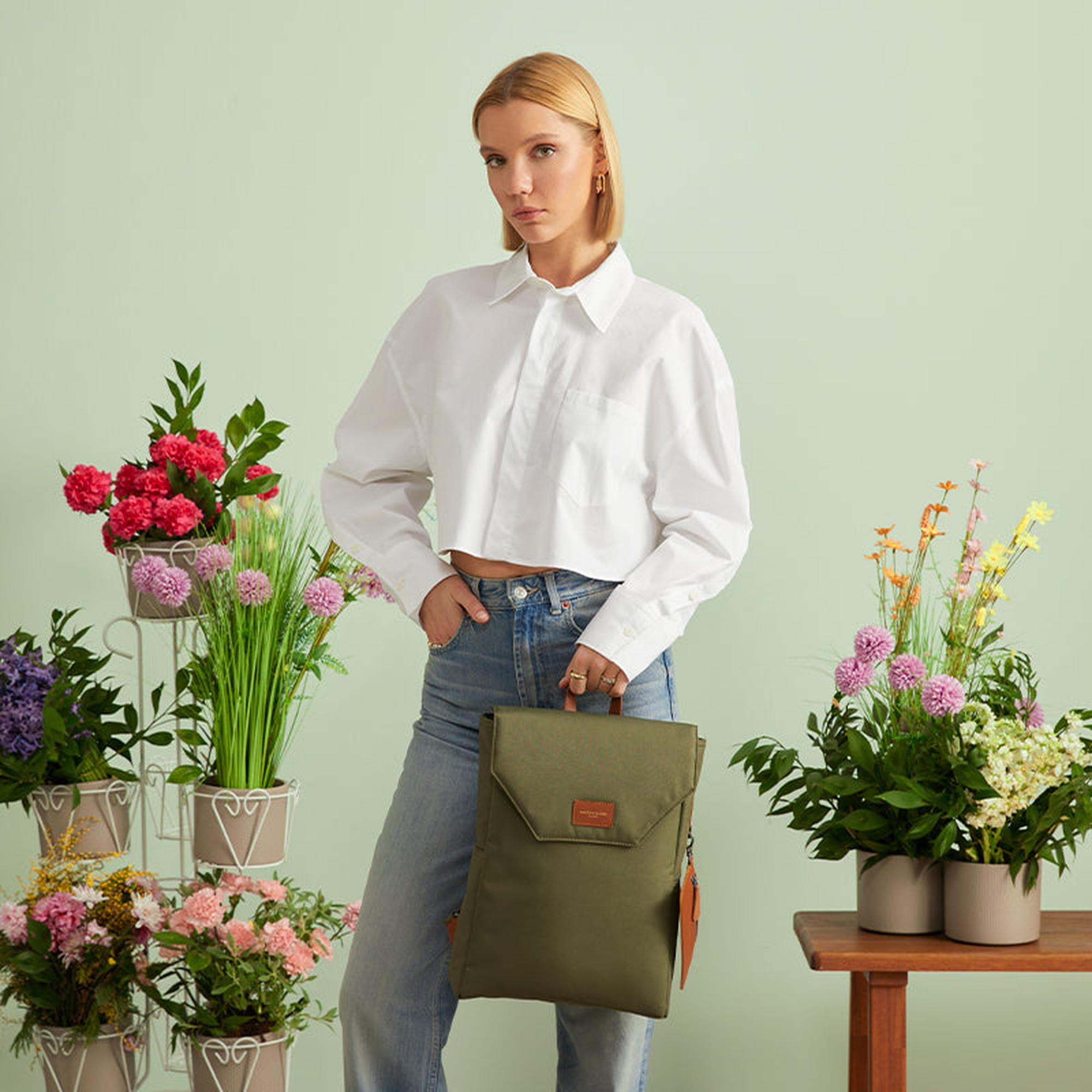 Maison Sacrée Ferrat Haki 13'' Sırt Çantası